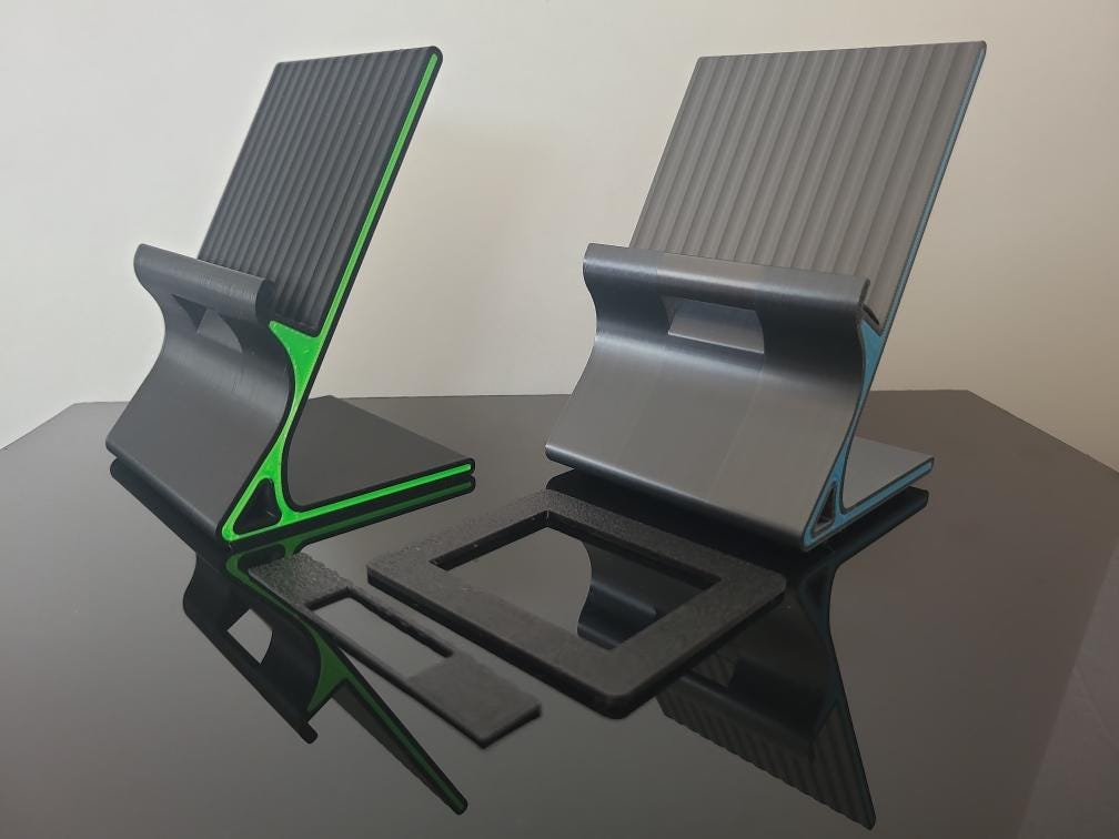 Support Téléphone Design 3D – Repose Smartphone Bureau – Bicolore PLA