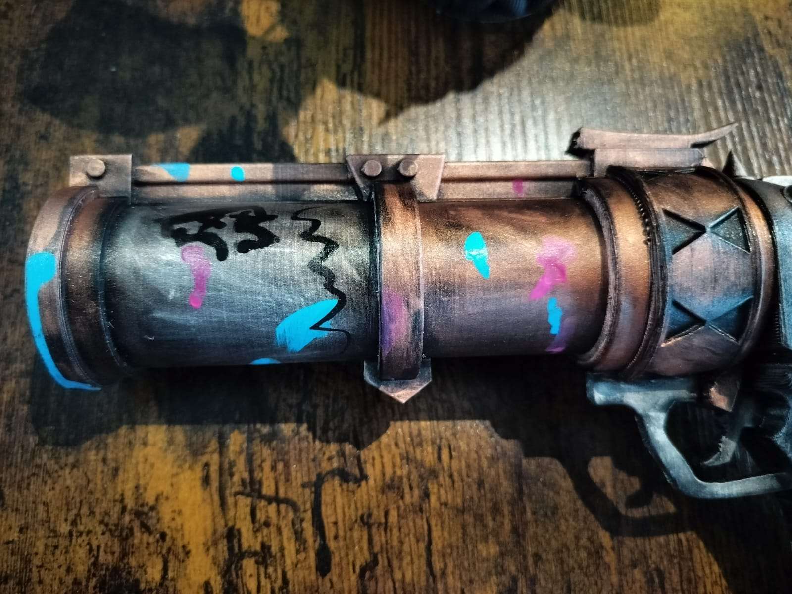 Zapper de Jinx - Arcane Cosplay Peint à la Main