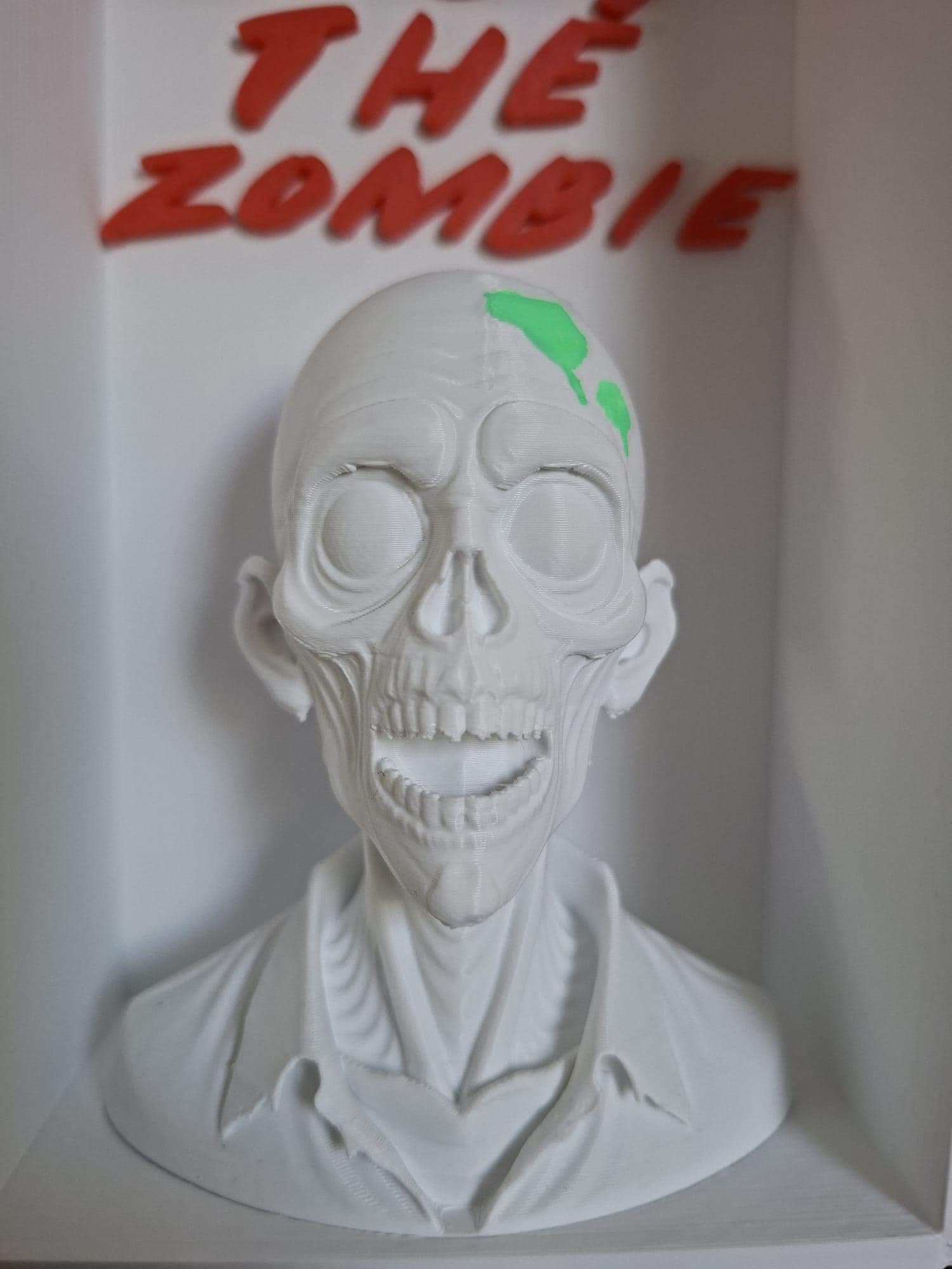 Bobby the Zombie - Figurine 3D à Peindre avec Cadre